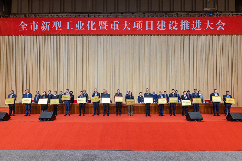 ��ϲ����WilliamHill�ٷ���վ�ٻ���ͨ�н����ġ����Ҽ���ɫ��������  ������׿Խ�����ܹ���������ȫ������ҵ����50ǿ���ȶ�������